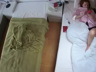 Julmodels Bedroom-D5's Live Sex Cam Show
