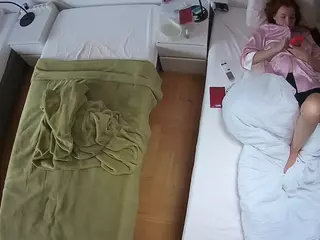 Julmodels Bedroom-D5's Live Sex Cam Show