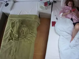 Julmodels Bedroom-D5's Live Sex Cam Show