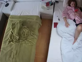 Julmodels Bedroom-D5's Live Sex Cam Show