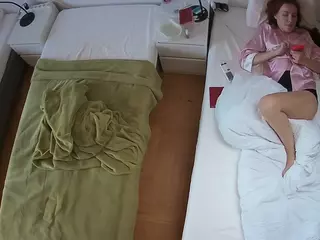 Julmodels Bedroom-D5's Live Sex Cam Show