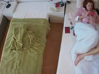 Julmodels Bedroom-D5's Live Sex Cam Show