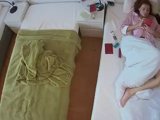 Julmodels Bedroom-D5's Live Sex Cam Show