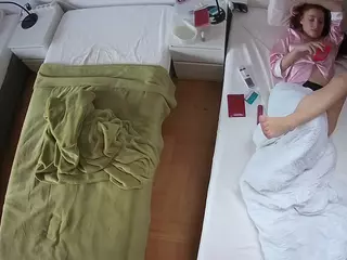 Julmodels Bedroom-D5's Live Sex Cam Show