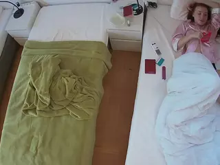 Julmodels Bedroom-D5's Live Sex Cam Show