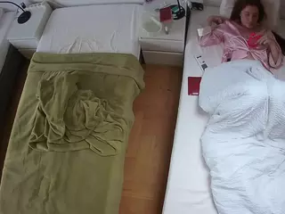 Julmodels Bedroom-D5's Live Sex Cam Show
