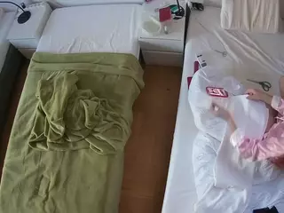 Julmodels Bedroom-D5's Live Sex Cam Show