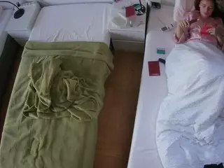 Julmodels Bedroom-D5's Live Sex Cam Show