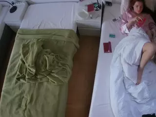 Julmodels Bedroom-D5's Live Sex Cam Show