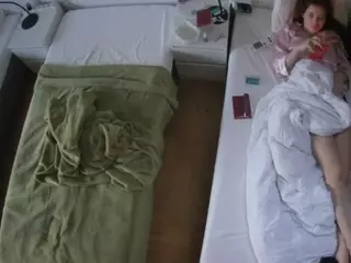 Julmodels Bedroom-D5's Live Sex Cam Show
