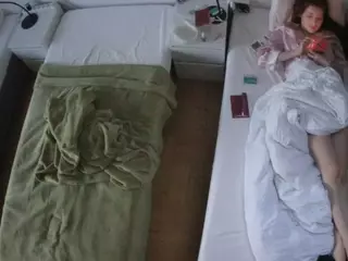 Julmodels Bedroom-D5's Live Sex Cam Show