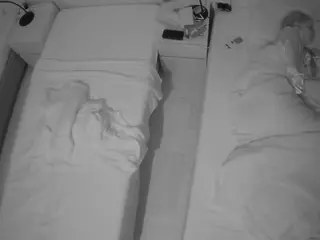 Julmodels Bedroom-D5's Live Sex Cam Show