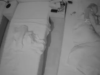 Julmodels Bedroom-D5's Live Sex Cam Show