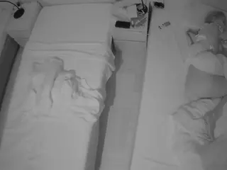 Julmodels Bedroom-D5's Live Sex Cam Show