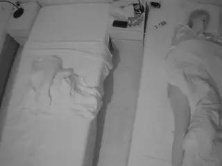 Julmodels Bedroom-D5's Live Sex Cam Show