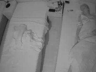 Julmodels Bedroom-D5's Live Sex Cam Show