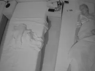 Julmodels Bedroom-D5's Live Sex Cam Show