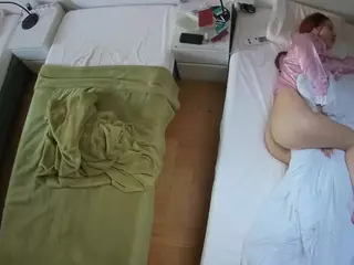 Julmodels Bedroom-D5's Live Sex Cam Show