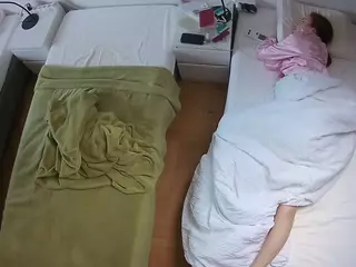 Julmodels Bedroom-D5's Live Sex Cam Show