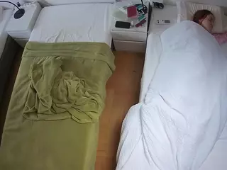 Julmodels Bedroom-D5's Live Sex Cam Show