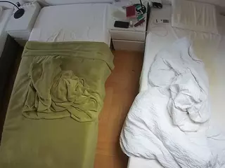 Julmodels Bedroom-D5's Live Sex Cam Show