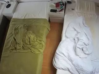 Julmodels Bedroom-D5's Live Sex Cam Show