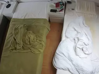Julmodels Bedroom-D5's Live Sex Cam Show