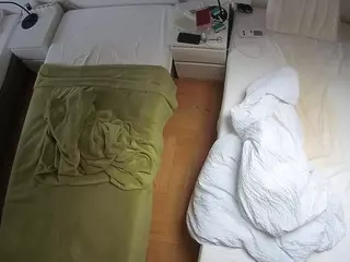 Julmodels Bedroom-D5's Live Sex Cam Show