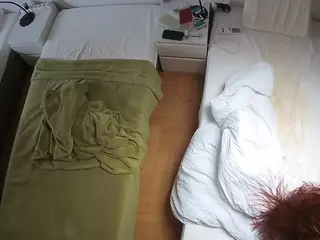 Julmodels Bedroom-D5's Live Sex Cam Show