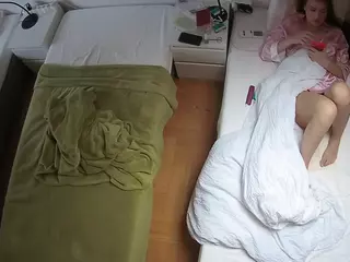 Julmodels Bedroom-D5's Live Sex Cam Show