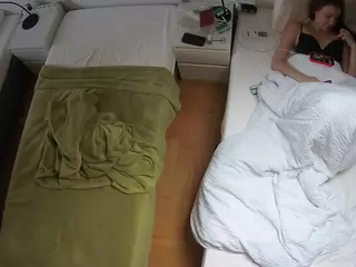 Julmodels Bedroom-D5's Live Sex Cam Show