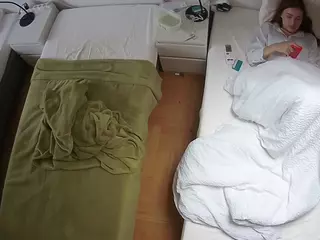 Julmodels Bedroom-D5's Live Sex Cam Show
