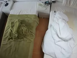 Julmodels Bedroom-D5's Live Sex Cam Show