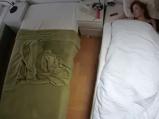 Julmodels Bedroom-D5's Live Sex Cam Show