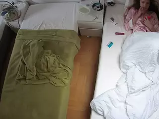 Julmodels Bedroom-D5's Live Sex Cam Show