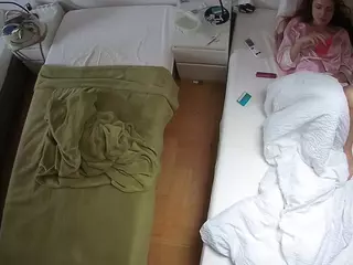 Julmodels Bedroom-D5's Live Sex Cam Show
