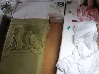 Julmodels Bedroom-D5's Live Sex Cam Show