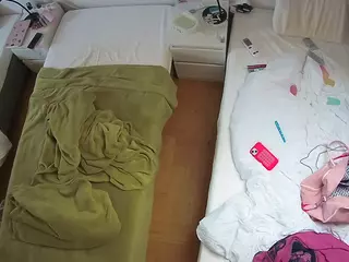 Julmodels Bedroom-D5's Live Sex Cam Show