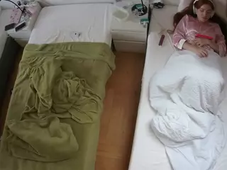 Julmodels Bedroom-D5's Live Sex Cam Show