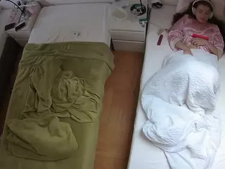 Julmodels Bedroom-D5's Live Sex Cam Show