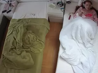 Julmodels Bedroom-D5's Live Sex Cam Show