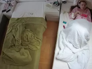 Julmodels Bedroom-D5's Live Sex Cam Show