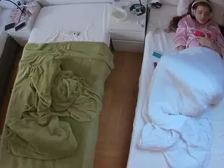 Julmodels Bedroom-D5's Live Sex Cam Show