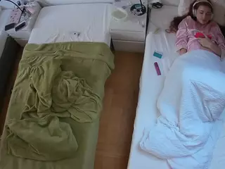 Julmodels Bedroom-D5's Live Sex Cam Show