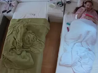 Julmodels Bedroom-D5's Live Sex Cam Show