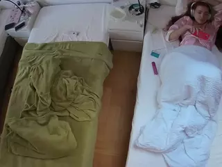 Julmodels Bedroom-D5's Live Sex Cam Show