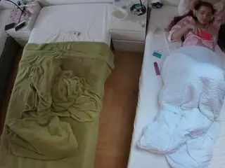 Julmodels Bedroom-D5's Live Sex Cam Show