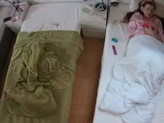 Julmodels Bedroom-D5's Live Sex Cam Show