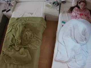 Julmodels Bedroom-D5's Live Sex Cam Show
