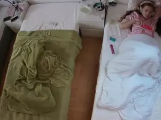 Julmodels Bedroom-D5's Live Sex Cam Show